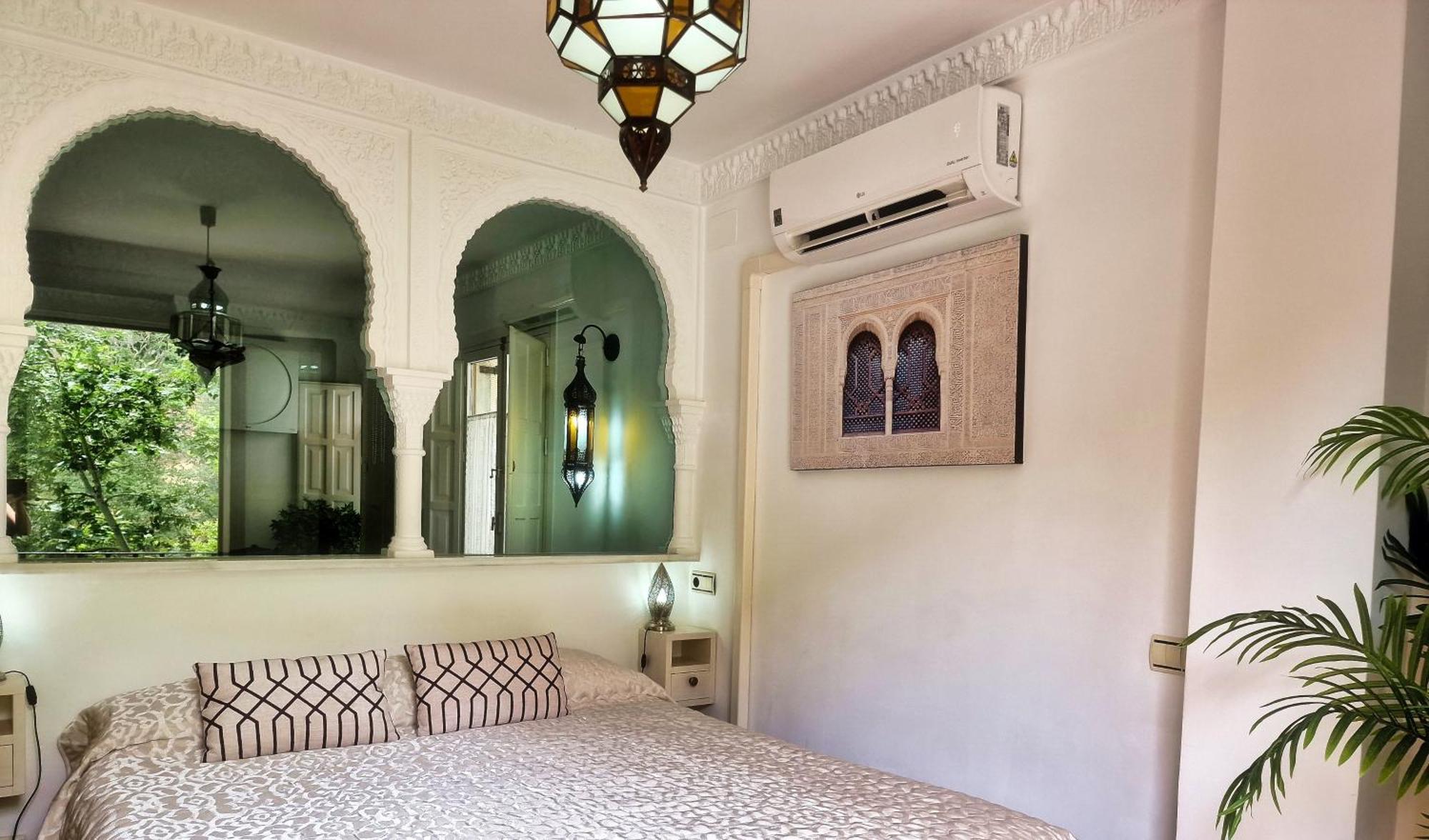 The Nasrid Palace From Your Bed ! Appartement *