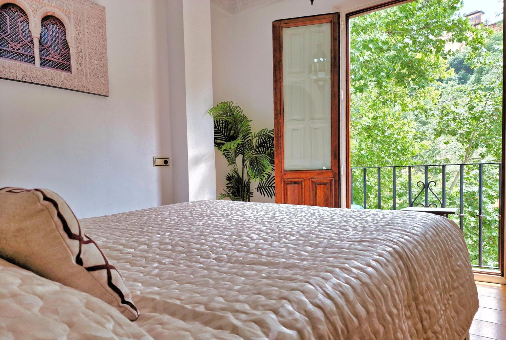 The Nasrid Palace From Your Bed ! Appartement