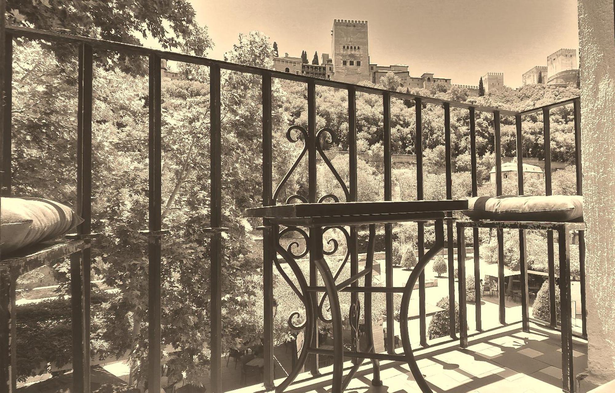 The Nasrid Palace From Your Bed ! Appartement *